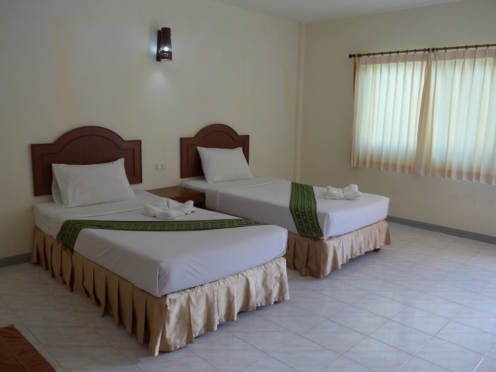 Forum House Hotel Krabi Bagian luar foto