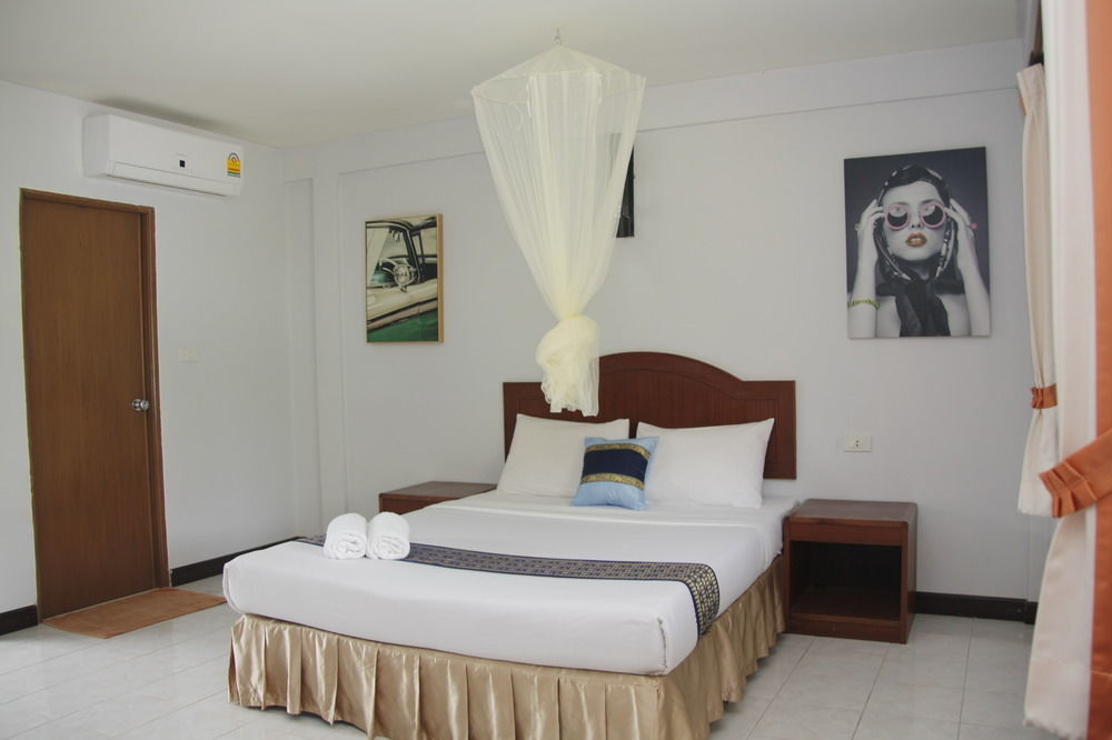 Forum House Hotel Krabi Bagian luar foto