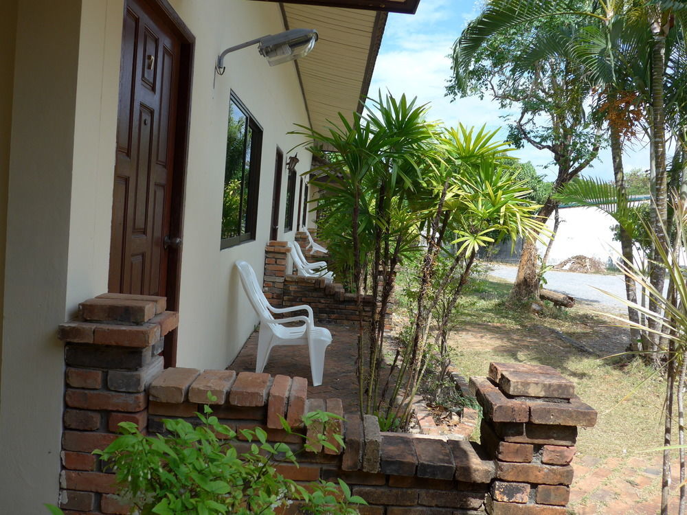 Forum House Hotel Krabi Bagian luar foto