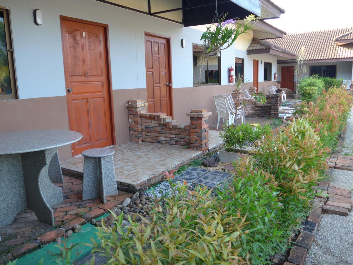 Forum House Hotel Krabi Bagian luar foto
