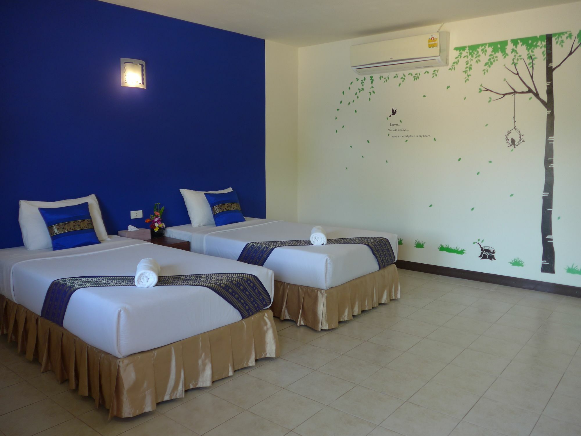 Forum House Hotel Krabi Bagian luar foto