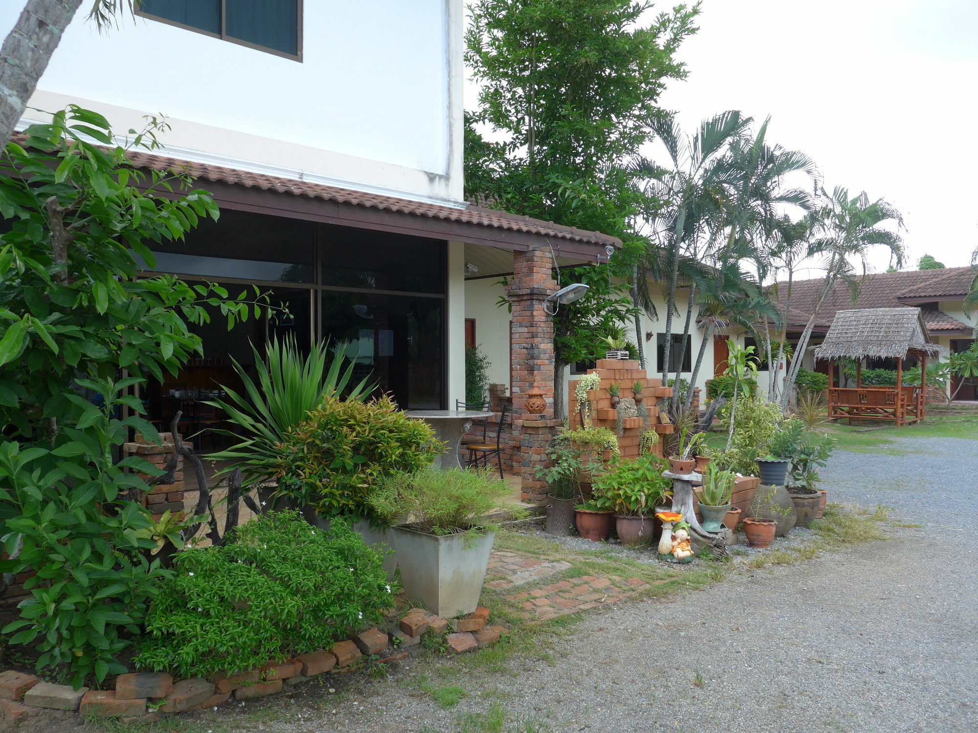 Forum House Hotel Krabi Bagian luar foto